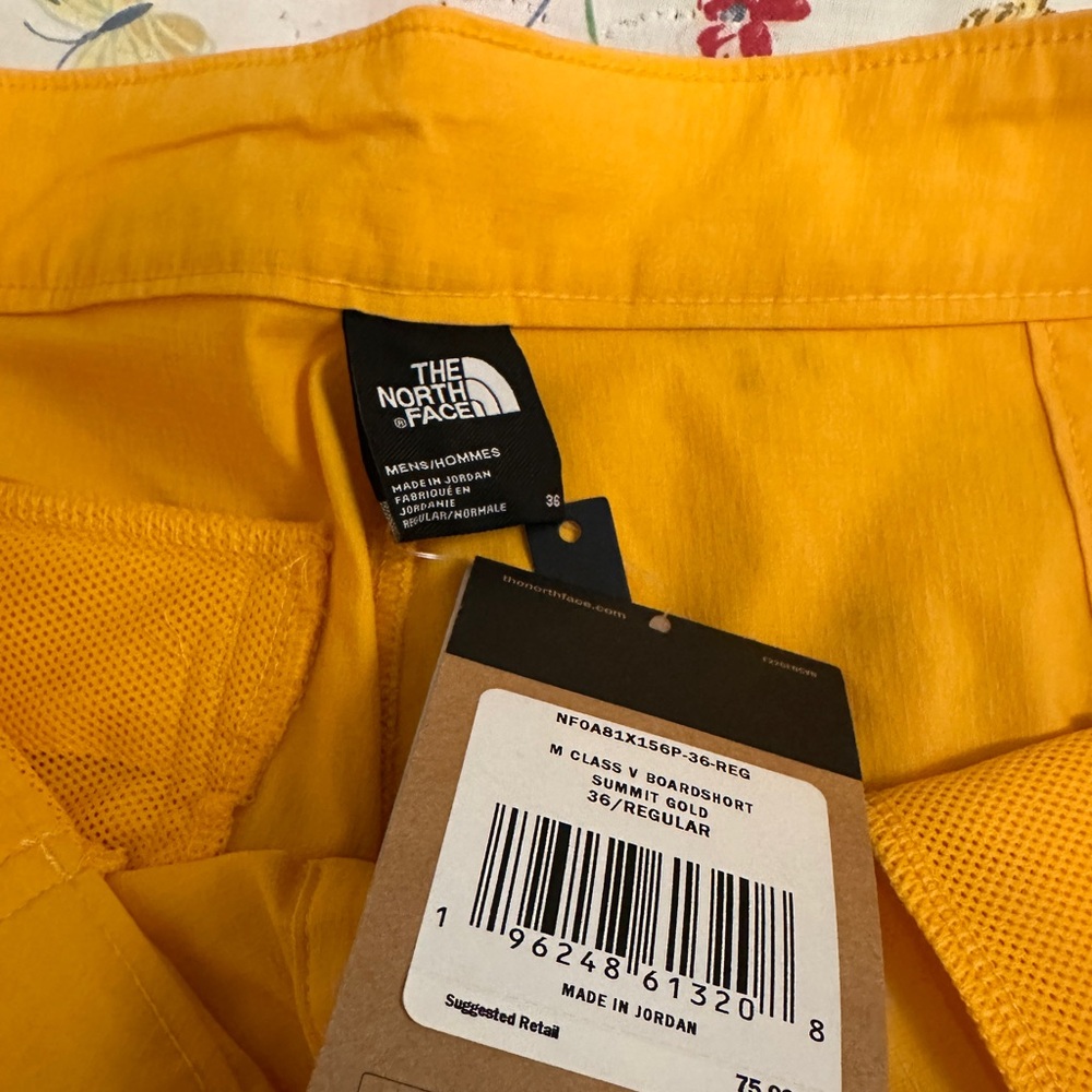The North Face Men's Classic Boardshorts | 36W | Summit Gold | NWT - Picture 4 of 8